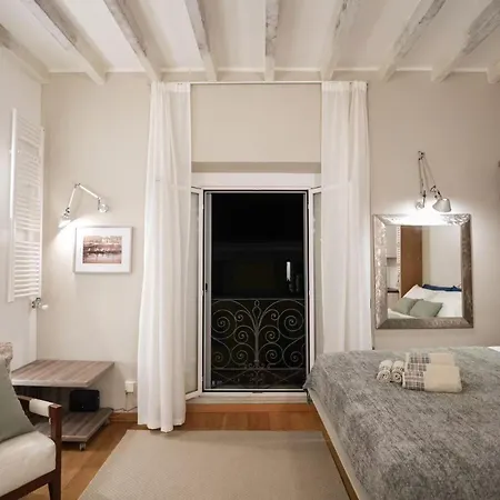 The Riverside Loft דירה