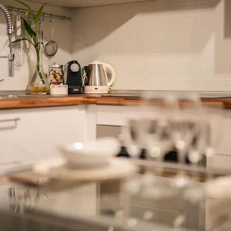 דירה The Riverside Loft